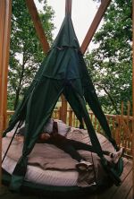 tente_suspendue_couchage_2personnes.jpg